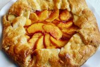 Crafting a Rustic Italian Peach Crostata