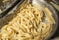 Traditional Roman Fettuccine Alfredo