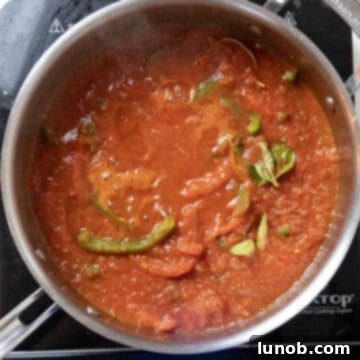 Ultimate Chicken Pizzaiola 9 Tomato puree, fresh basil, salt, and oregano added to peppers, simmering gently to create a rich Italian sauce.