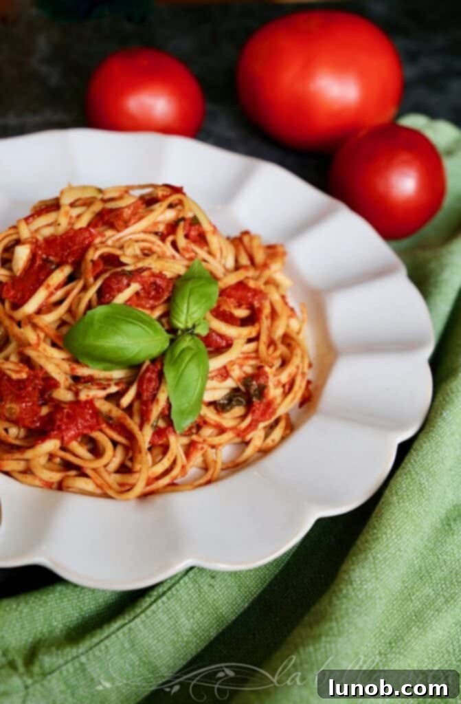 Copycat Carabba's Tagliarini Picchi Pacchiu, Linguine Toscana