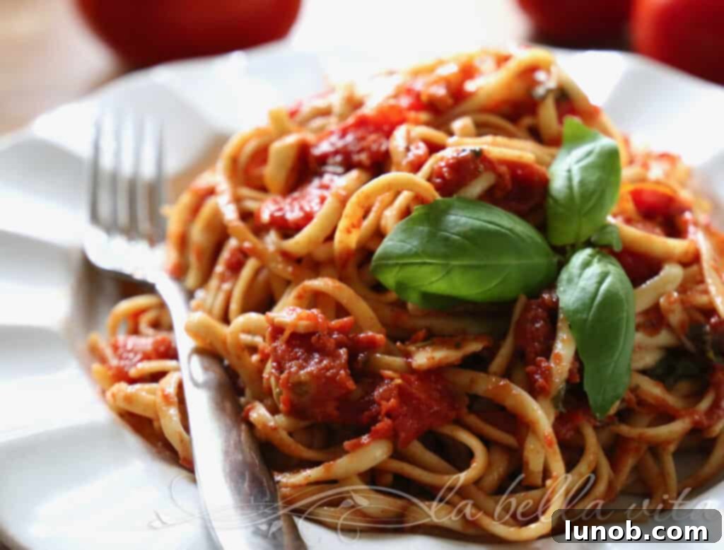 Copycat Carabba's Tagliarini Picchi Pacchiu, Linguine Toscana