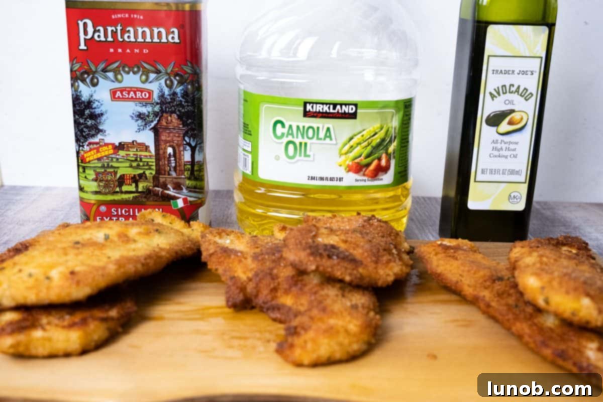 Golden Cutlets The Right Oil for Frying 14 A final selection of fried chicken cutlets, ready for plating and serving.