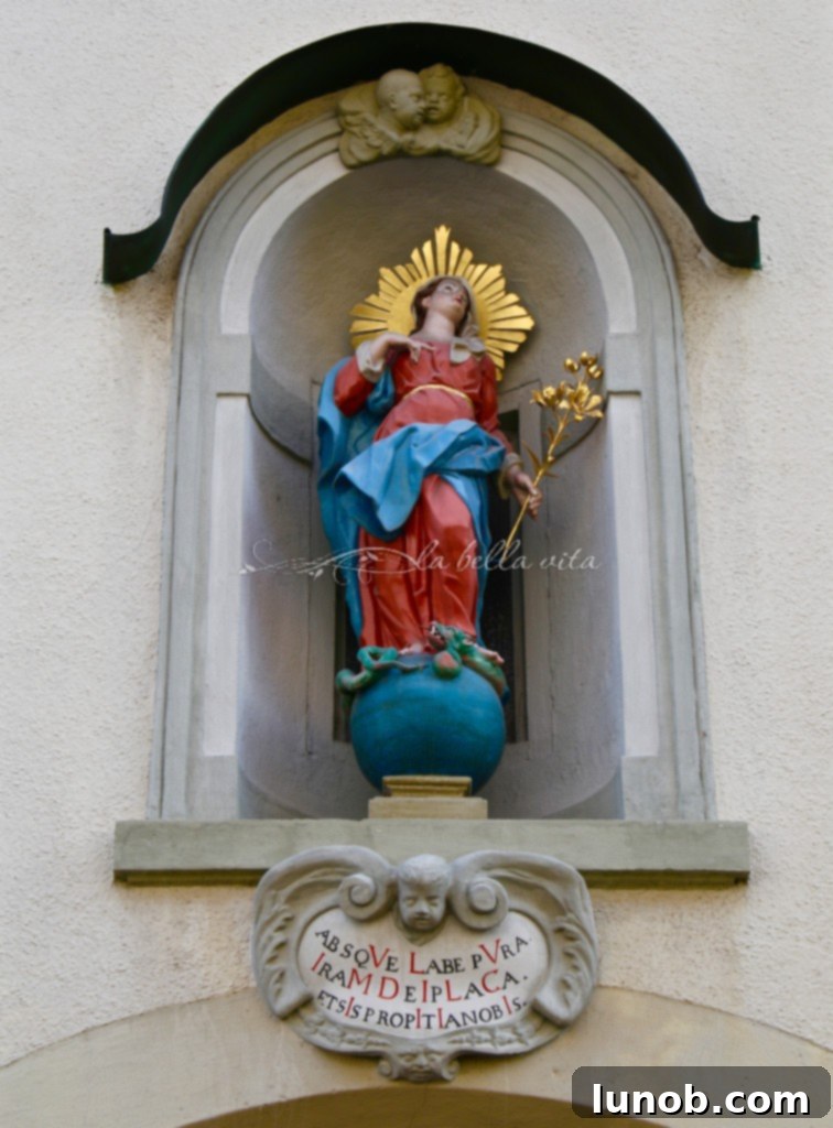 Charming narrow street in Landshut showcasing historic Bavarian architecture