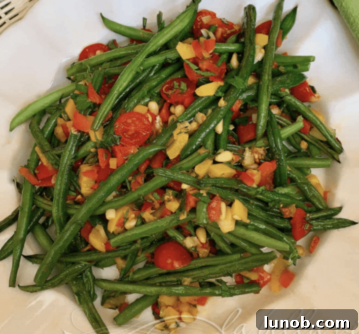 Italian Easter & Spring Feasts: 49 Delicious Recipes 36 Fresh Green Haricots Verts with aromatic garlic-roasted vegetables