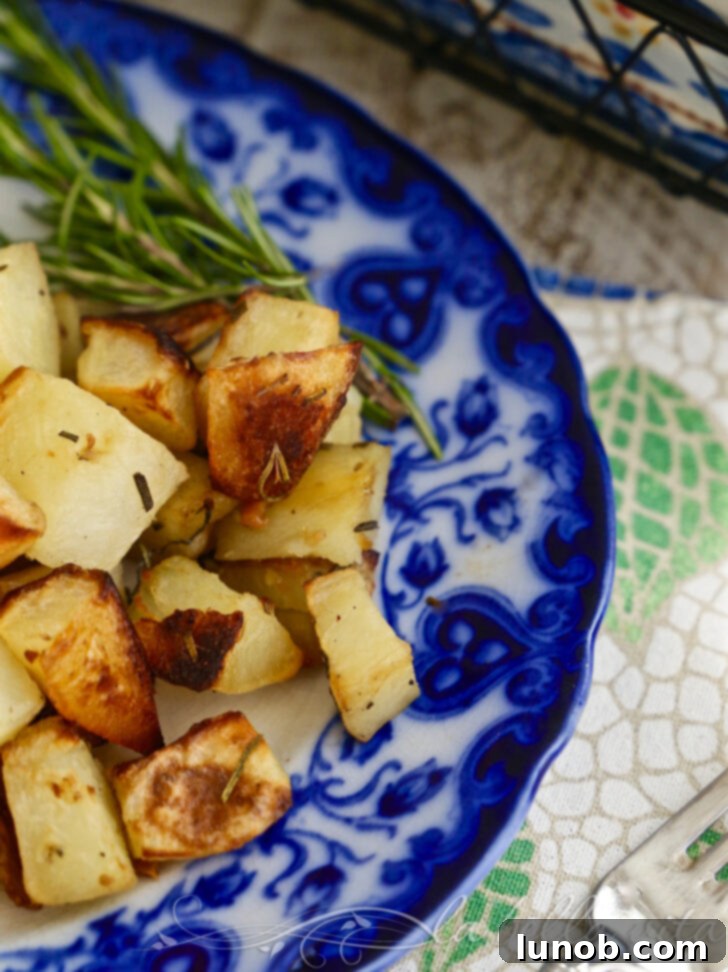 Crispy Italian Roasted Rosemary Garlic Potatoes